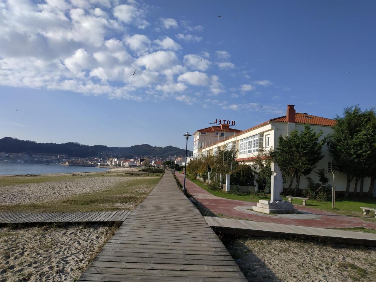 Hotel Playa Cangas do Morrazo Esterno foto
